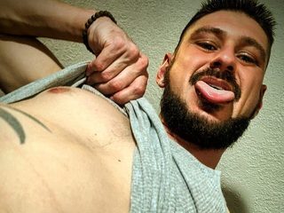 Mike Collinss webcam model stream image