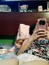 QueenSoreal webcam stripchat model stream image