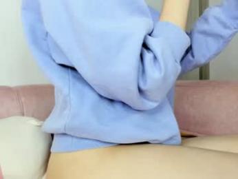 evelin_gh1 webcam chaturbate model stream image