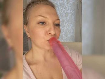 Andromache webcam model stream image