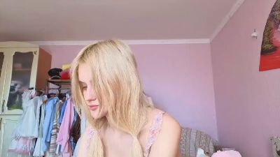 EleneLambie webcam model stream image
