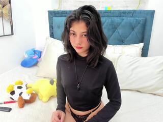 Scarlett Petite webcam flirt4free model stream image