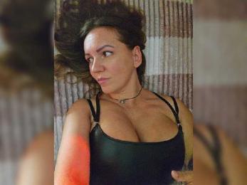 MilaSavory webcam model stream image