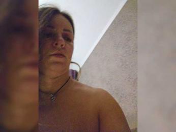 MilaSavory webcam model stream image