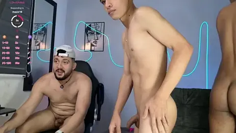 LeoCrewRaw webcam stripchat model stream image