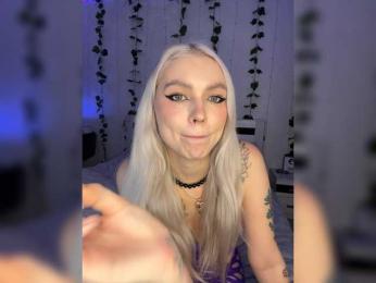 emmagoodgirl webcam model stream image