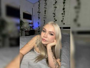 emmagoodgirl webcam model stream image