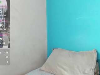 emily22swan webcam model stream image