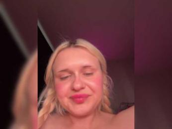 LuxBby webcam model stream image