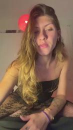 Domm99 webcam cam4 model stream image