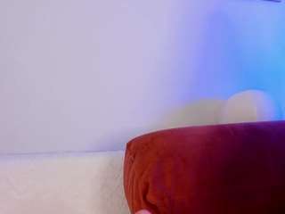 sunny-mila webcam model stream image
