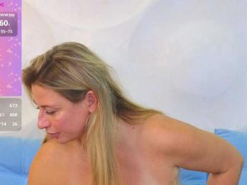 Lolomure webcam model stream image