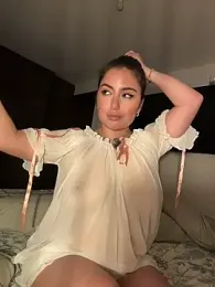sukhakunis1 webcam model stream image
