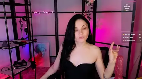 SharpSilence webcam stripchat model stream image