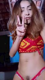 1yummypughetta webcam model stream image