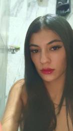 Chari858 webcam model stream image