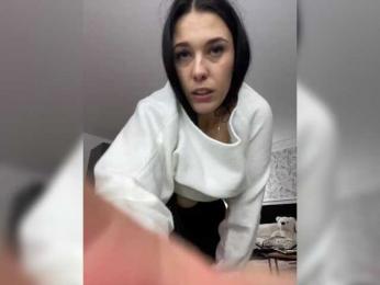 Potifays webcam model stream image