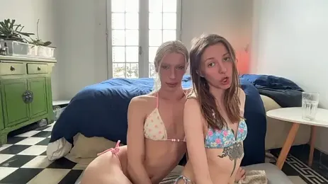 AliceSnowCatt webcam model stream image