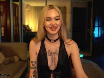 ManiFreyja webcam model stream image