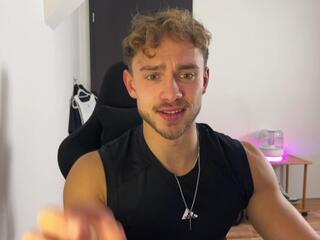 Tyler Hartman webcam flirt4free model stream image