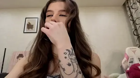 dolly_ll webcam model stream image