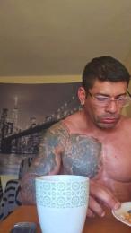 Leonsalvajexxx webcam model stream image