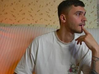 Ernest Oriley webcam model stream image
