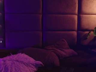zoee-8 webcam model stream image