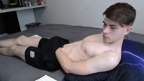 Student_Oliver webcam model stream image