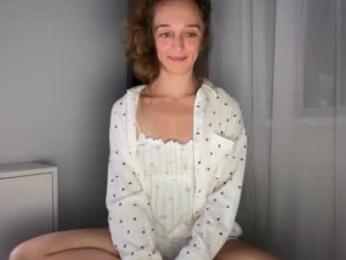 shy_schoolgirl_ webcam model stream image