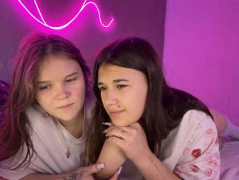 TwoLesbyBaby webcam model stream image