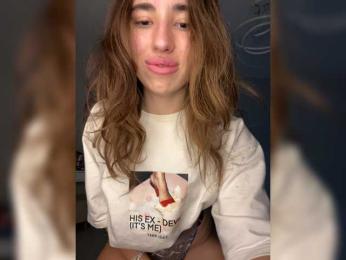 Etokiska webcam bongacams model stream image