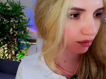 Kris_honey webcam model stream image