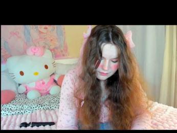 Kuraii webcam model stream image