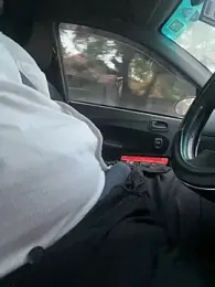 صورة بث Uber-driver-dam