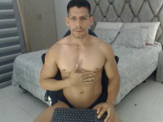 Manolo Vega webcam flirt4free model stream image