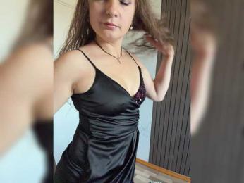 -dark_Rose webcam model stream image