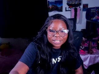 karliekayozz webcam model stream image