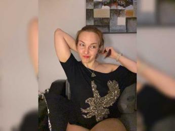 Alisasqrl webcam model stream image
