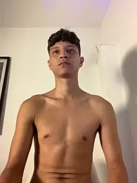 Twinkcock22 webcam model stream image