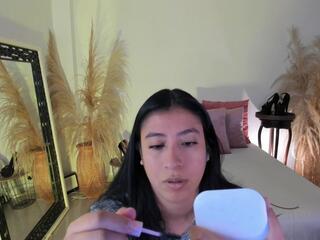 Lucy Minds webcam flirt4free model stream image