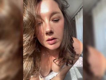 Alya_bc webcam bongacams model stream image