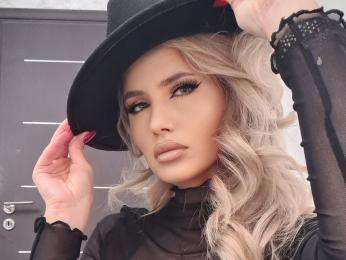صورة بث MoniqueSin
