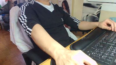 Redblood_75 webcam model stream image